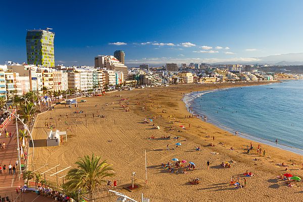 Las Canteras Beach